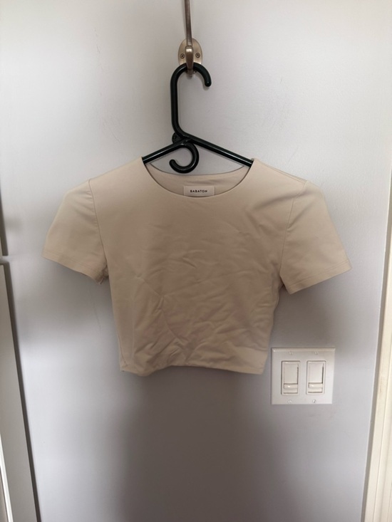 Babaton Tops - Babaton Cream Short Sleeve Crop Top